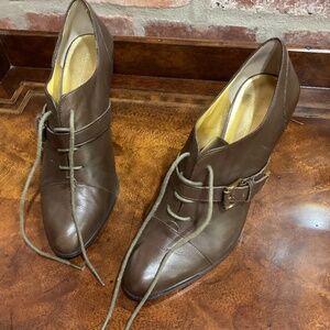 Banana Republic pumps